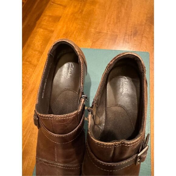 Woman’s leather Clarks bendable’s size 8 with original shoebox - Picture 2 of 5